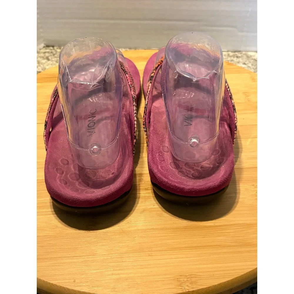Vionic Magenta Purple Snake Print Beaded Orthotic Flip Flop Sandals Womens